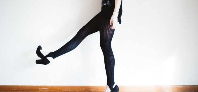 Augstpapēžu kurpes VS pēdas